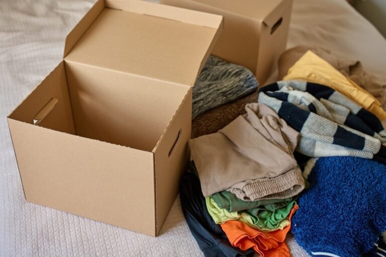 sustainable apparel boxes